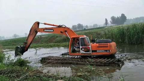 租賃水陸挖掘機(jī)